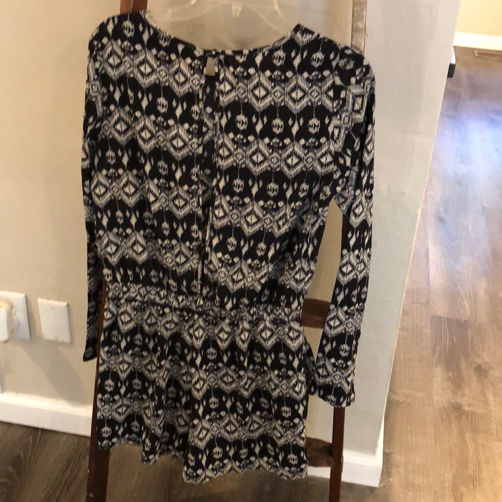 Romper - Picture 2 of 3